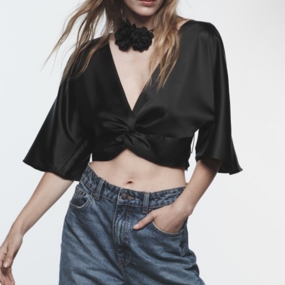 Zara Black Satin Cropped Knotted Top (extra small)